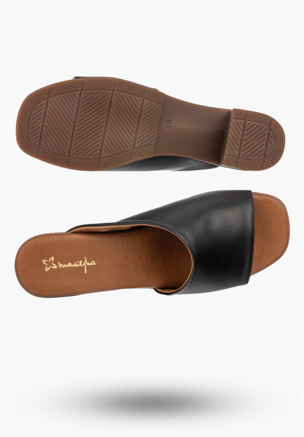 Klapki Damskie Skórzane Buty Eleganckie Na Słupku Czarne Maciejka E7395-01/00-1