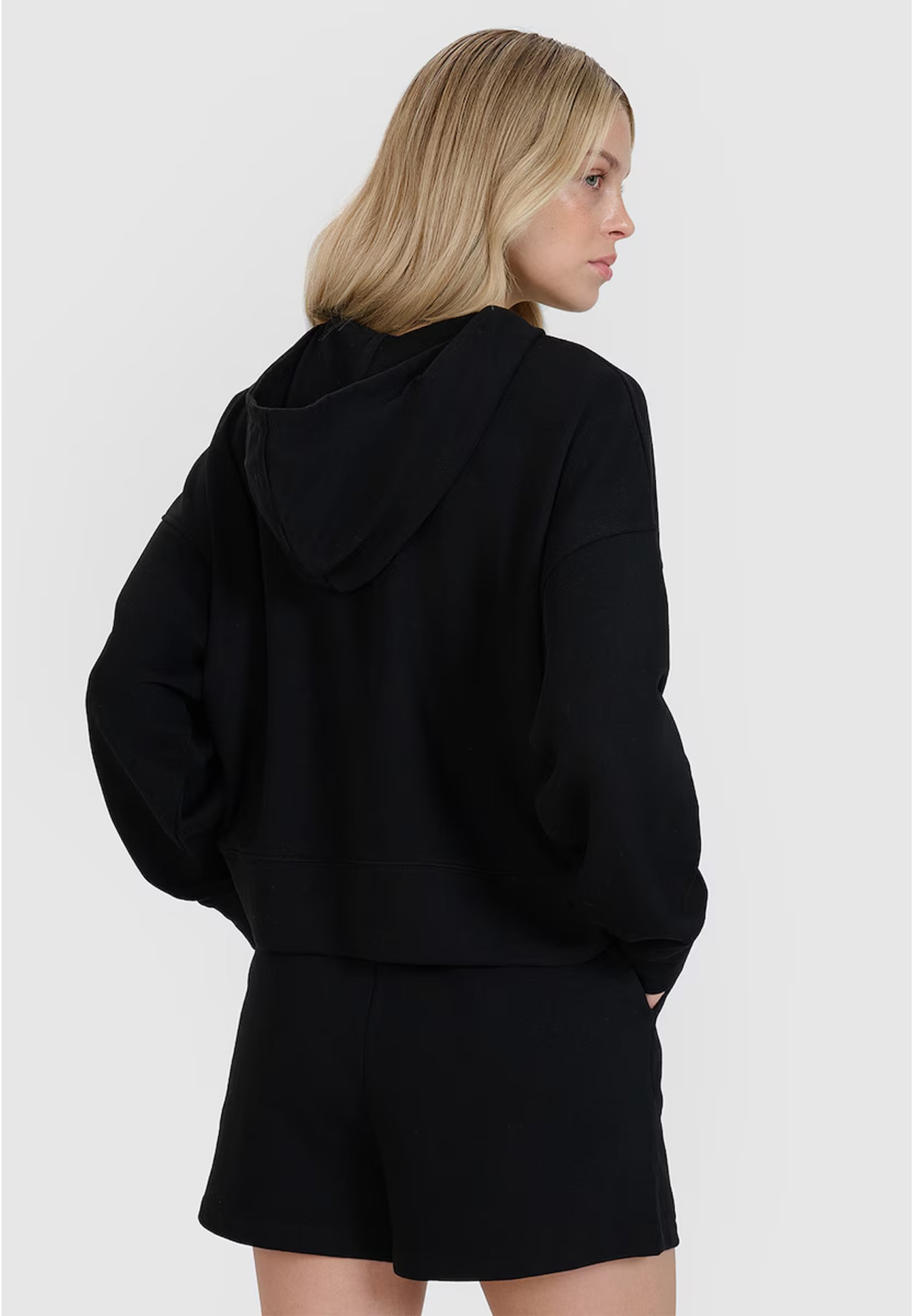 Bluza Damska 4F Nieocieplana Oversize Nierozpinana Z Kapturem Czarna 4FWSS24TSWSF1003