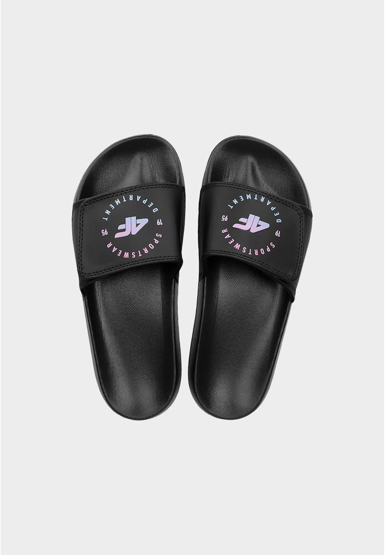Klapki Dziecięce 4F Buty Basenowe Lekkie EVA Z Logo Czarne 4FJMM00FFLIF042A