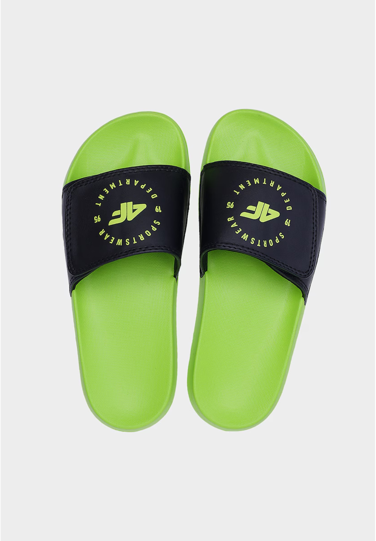 Klapki Chłopięce 4F Buty Basenowe Lekkie EVA Z Logo Limonkowe 4FJMM00FFLIM043A