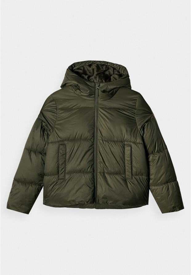Kurtka Chłopięca 4F Puchowa Oversize Z Kapturem Pikowana Khaki 4FJWAW24TDJAM463