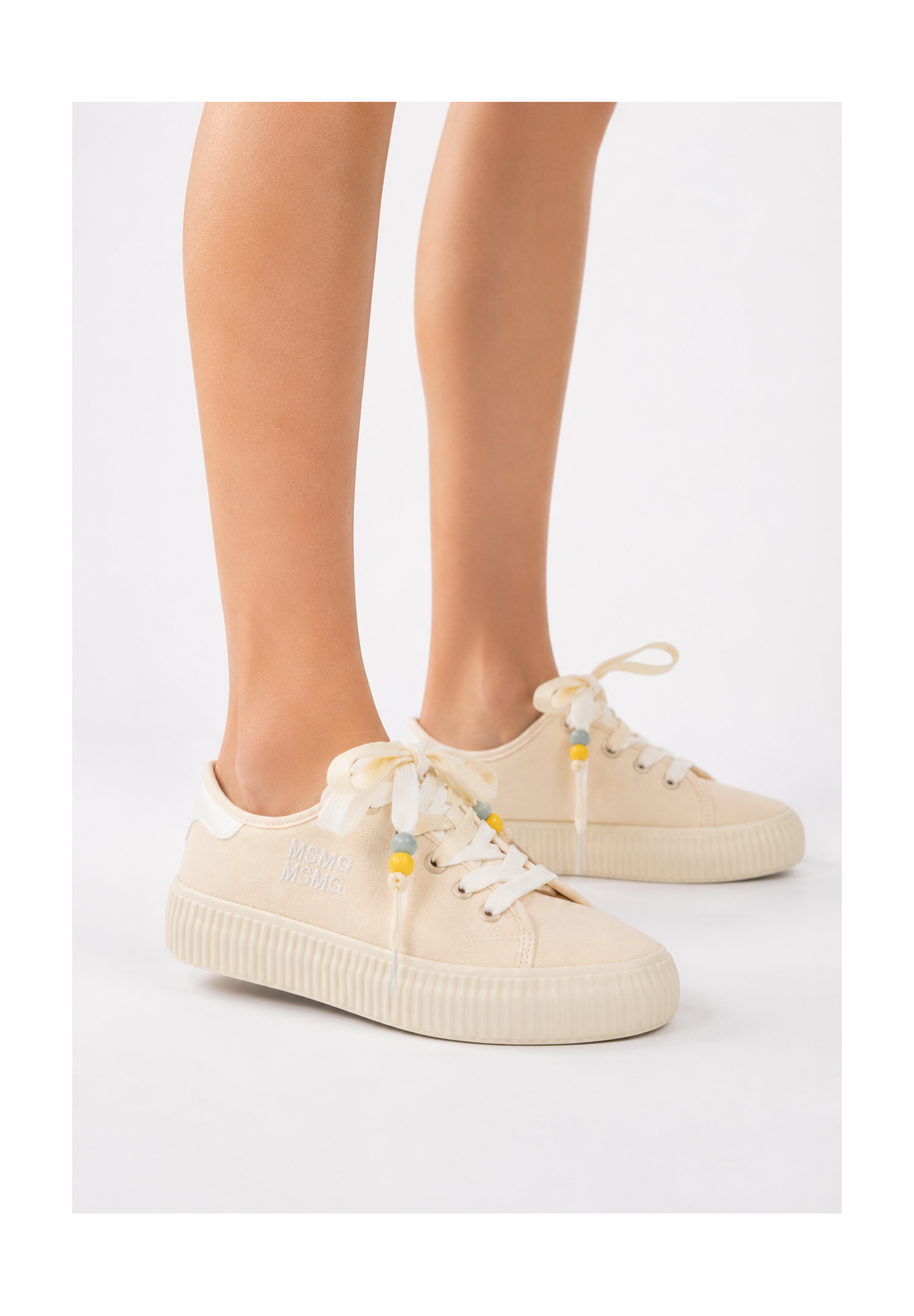 Trampki Damskie Materiałowe Sneakersy Sznurowane Na Grubej Podeszwie Kremowe