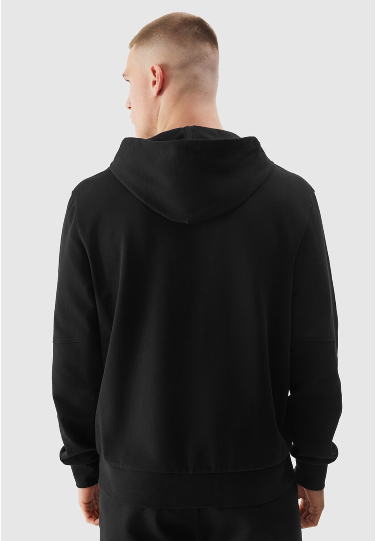 Bluza Męska 4F Z Kapturem Nieocieplana Sportowa Kangurka Czarna 4FRSS24TSWSM1615