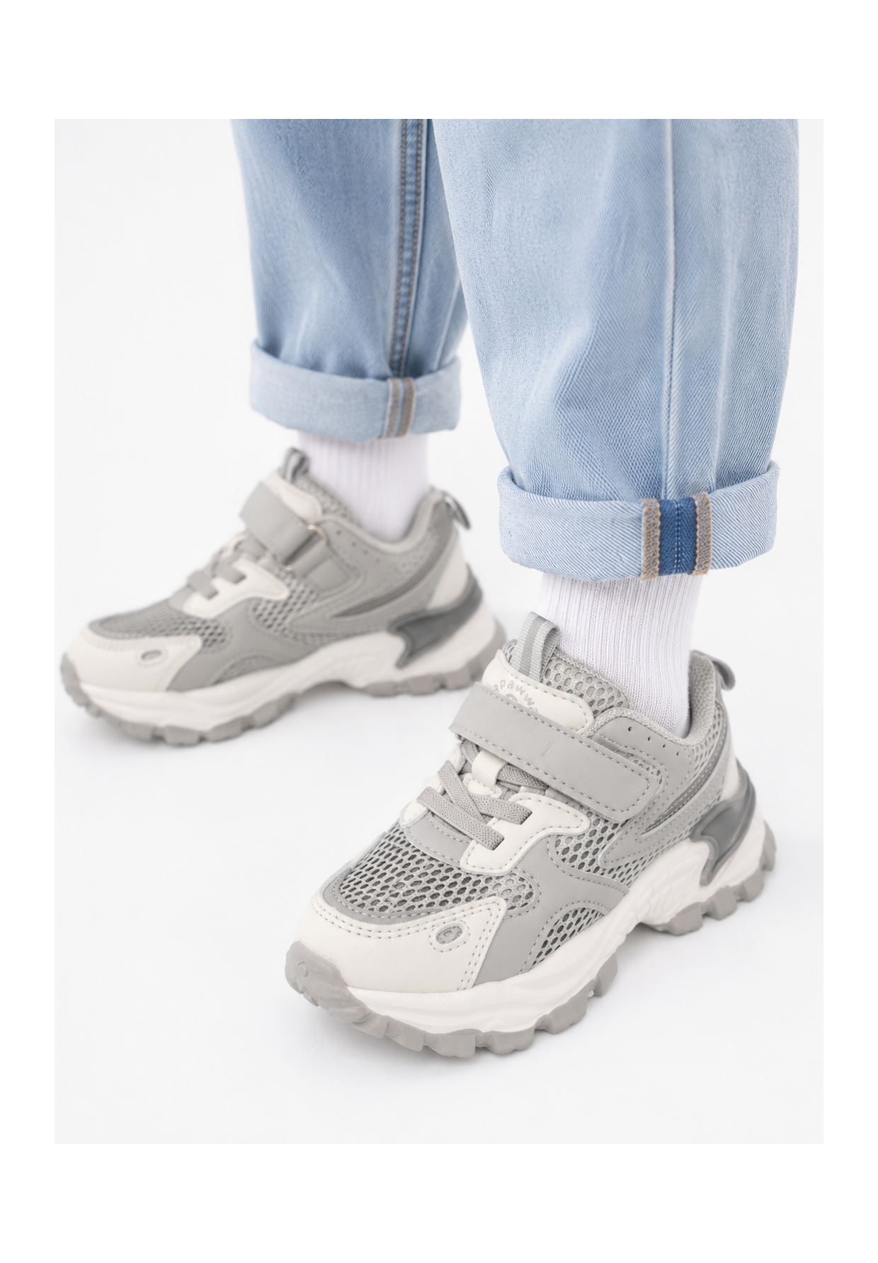Buty Sportowe Dziecięce Półbuty Sneakersy Na Rzepy Szare APAWWA