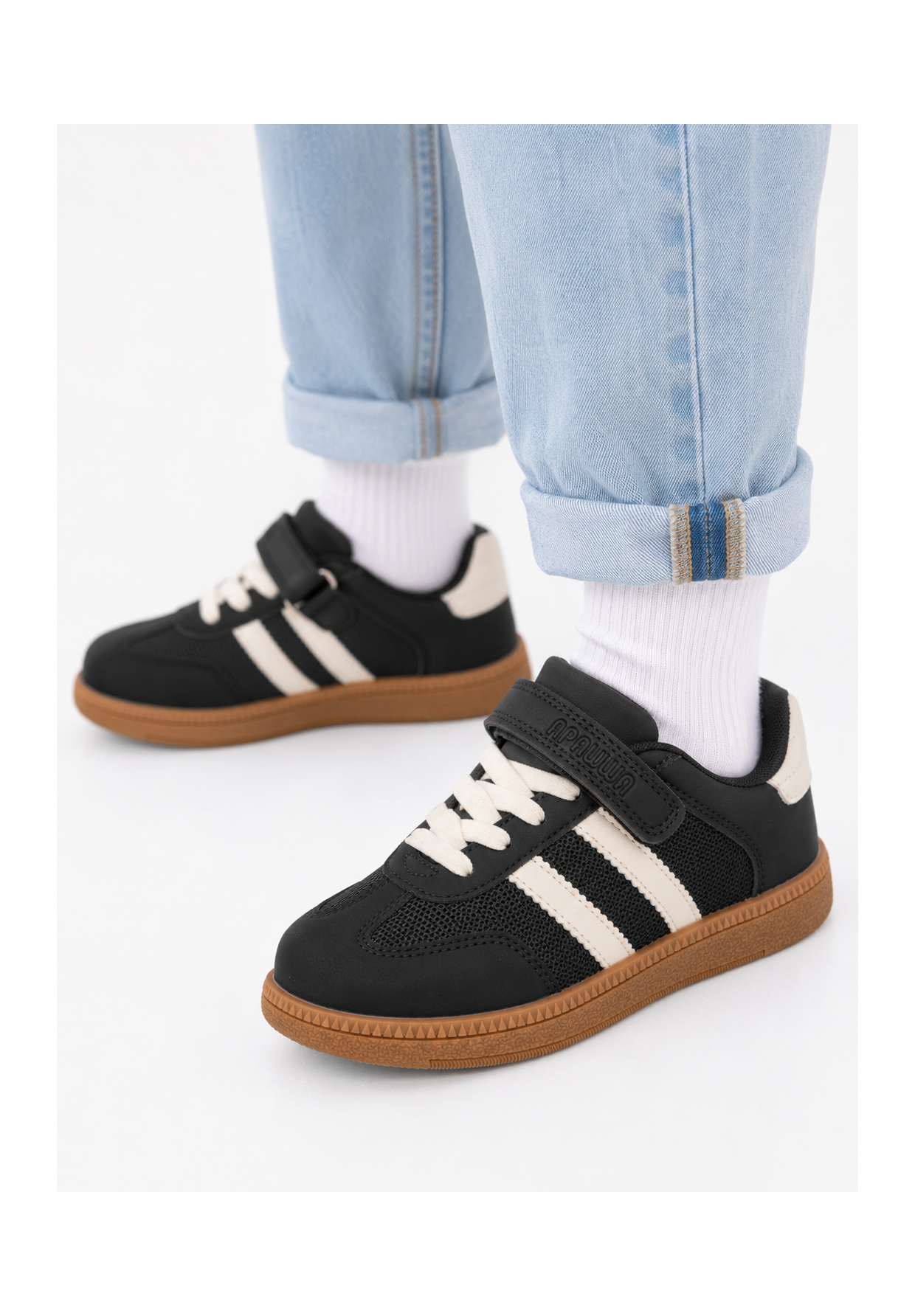 Sneakersy Dziecięce Trampki Buty Na Rzepy Skórzana Wkładka Czarne APAWWA