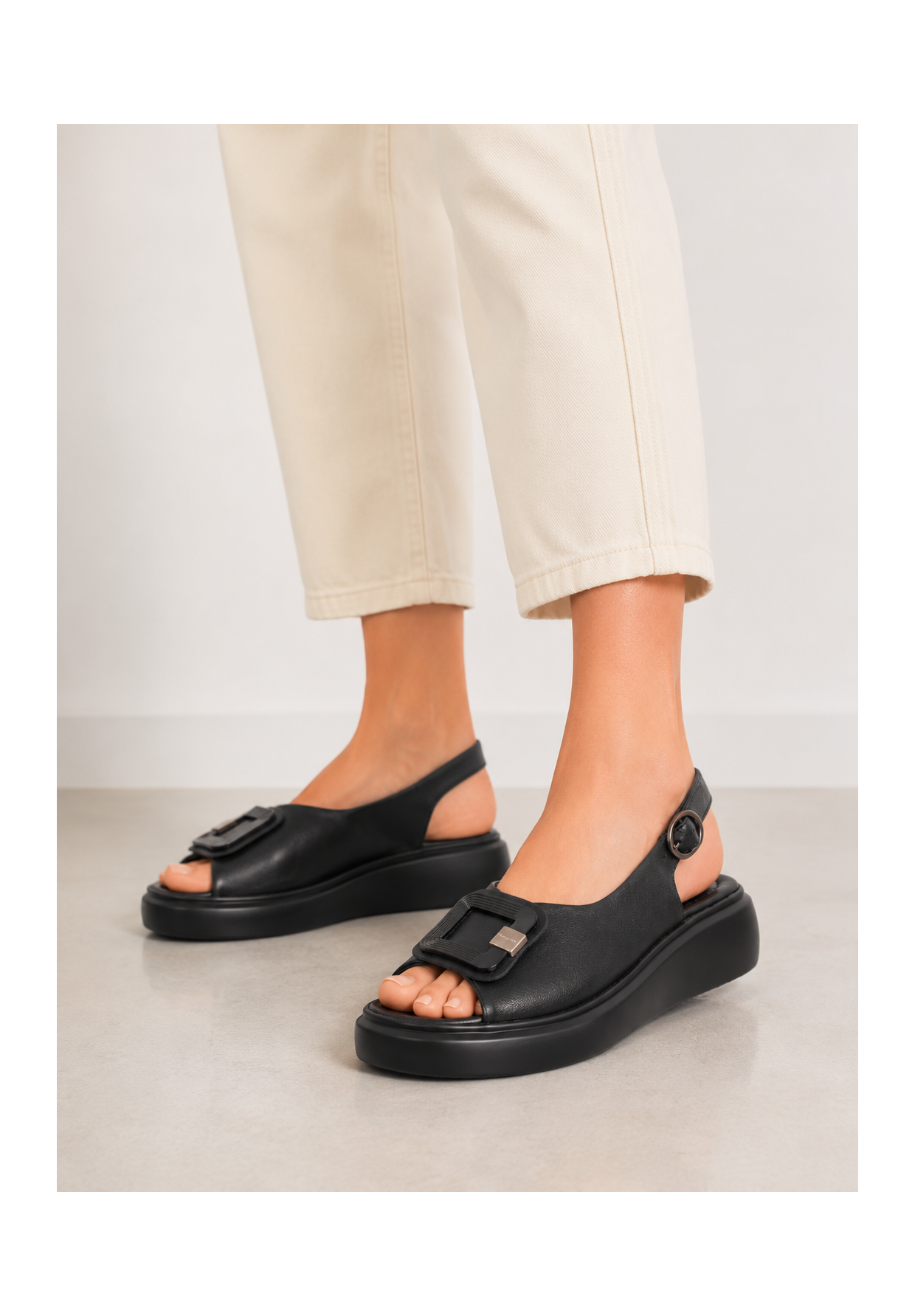 Sandały Damskie Skórzane Buty Czarne Na Platformie Z Ozdobą Letnie Casual
