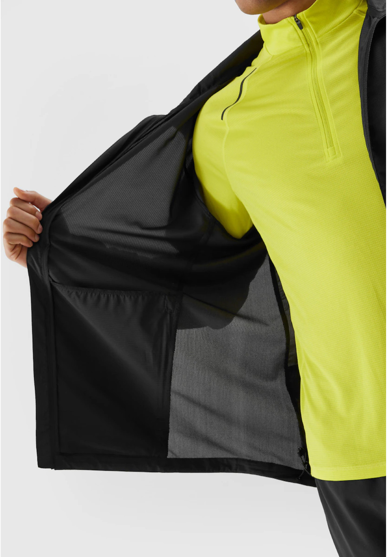 Kurtka Do Biegania Męska 4F Ultralight Lekka Wiatrówka Sportowa Czarna 4FWSS24TTJAM433