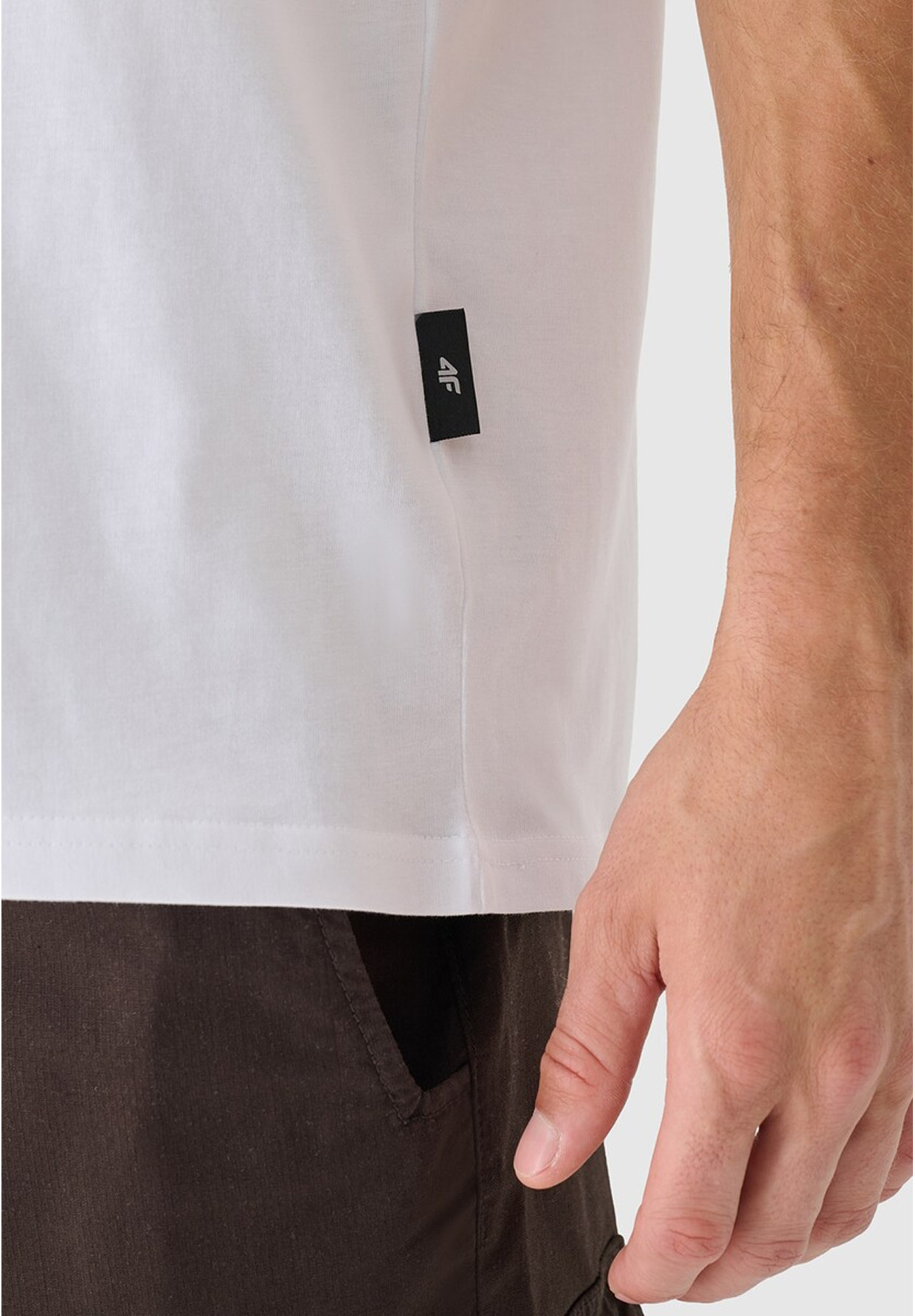 Koszulka Męska 4F Sportowa Bawełniana T-Shirt Regular Nadruk Biała 4FRSS24TTSHM2540