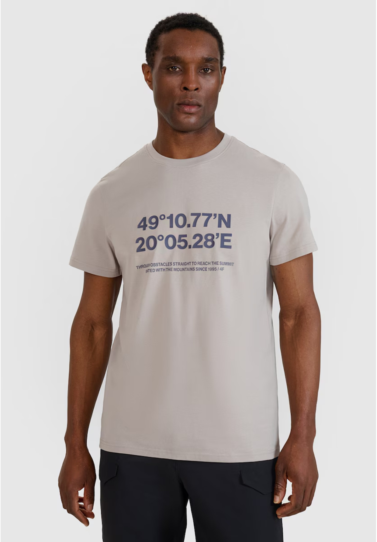 Koszulka Męska 4F Sportowa Bawełniana T-Shirt Regular Nadruk Szary 4FWSS25TTSHM2209