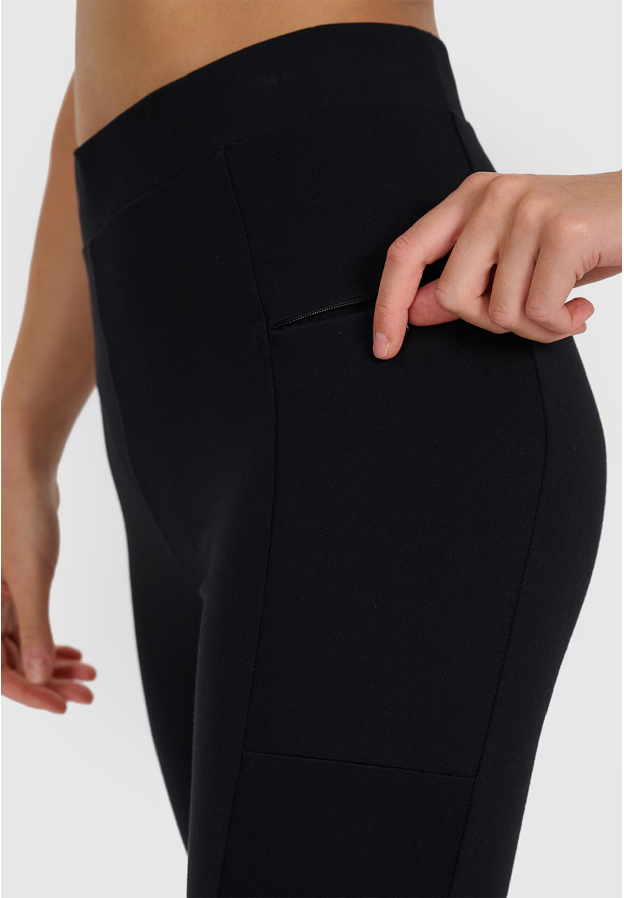 Legginsy Damskie 4F Sportowe Slim Wysoki Stan Kieszenie Treningowe Czarne 4FWAW25TTIGF242