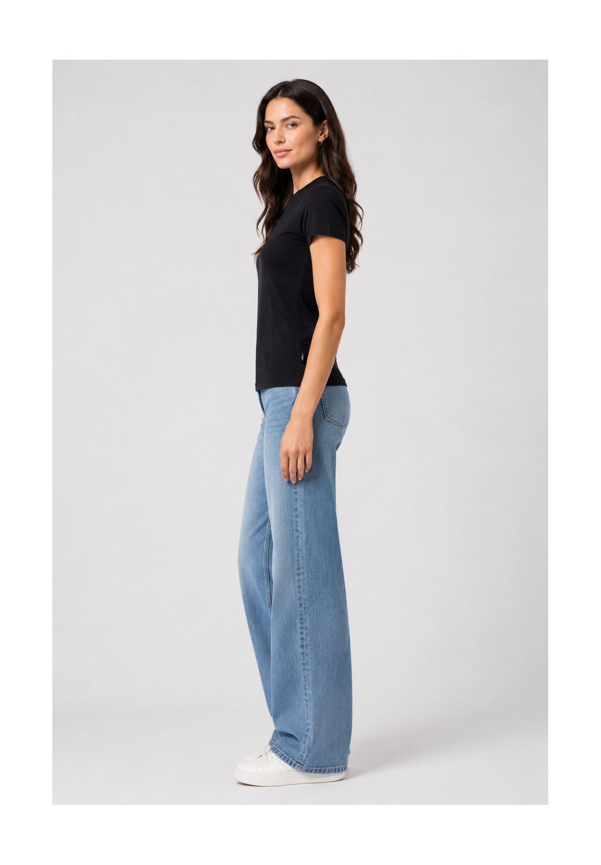 Koszulka Damska 4F Sportowa Bawełniana Slim Fit T-Shirt Edycja Limitowana Czarna 4FWSS26TTSHF3972