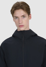 Kurtka Męska 4F Softshell Wiatroodporna Z Kapturem Czarna 4FWSS25TSOFM324
