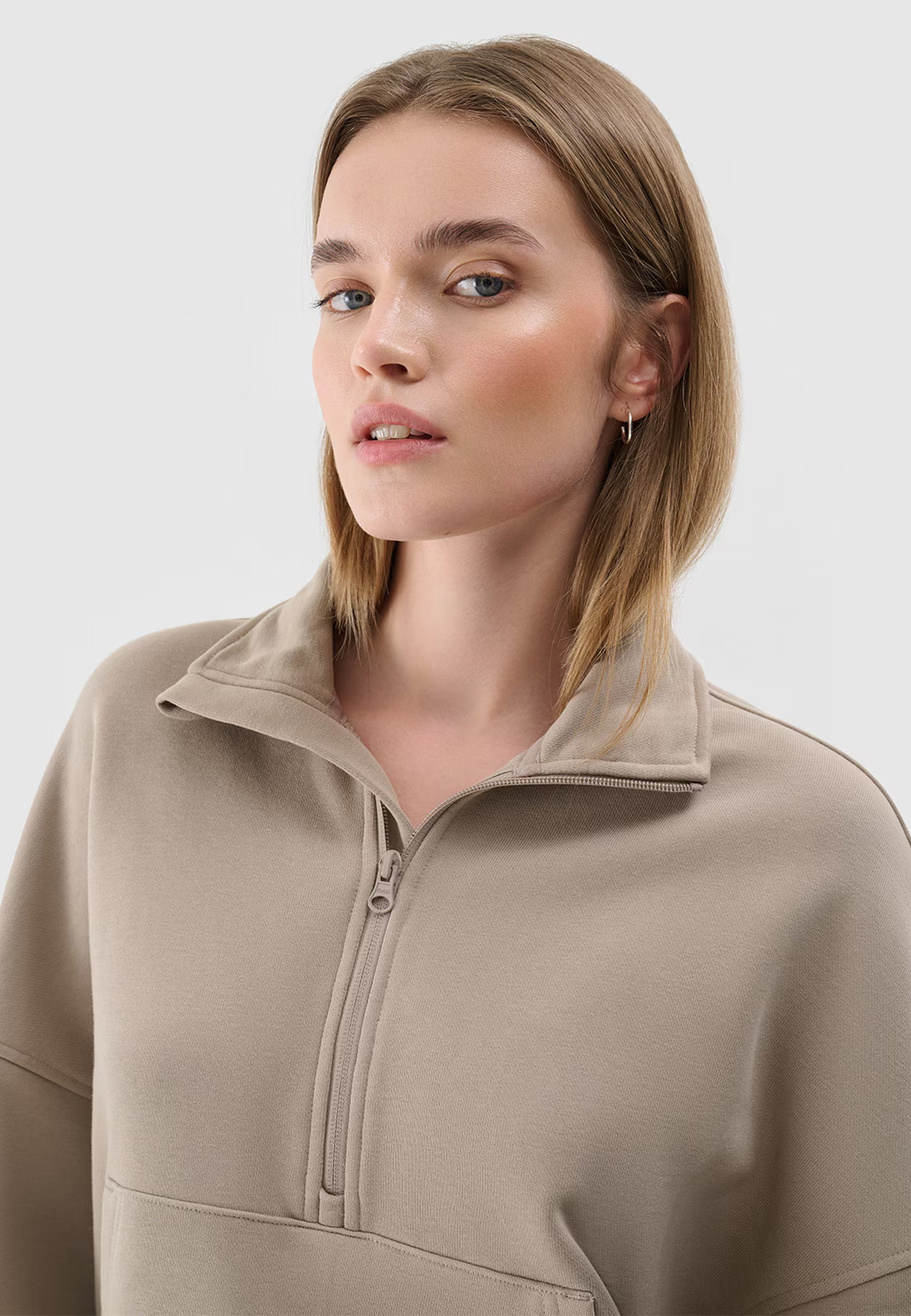 Bluza Dresowa Damska 4F Bez Kaptura Ze Stójką Beżowa 4FRAW24TSWSF1824