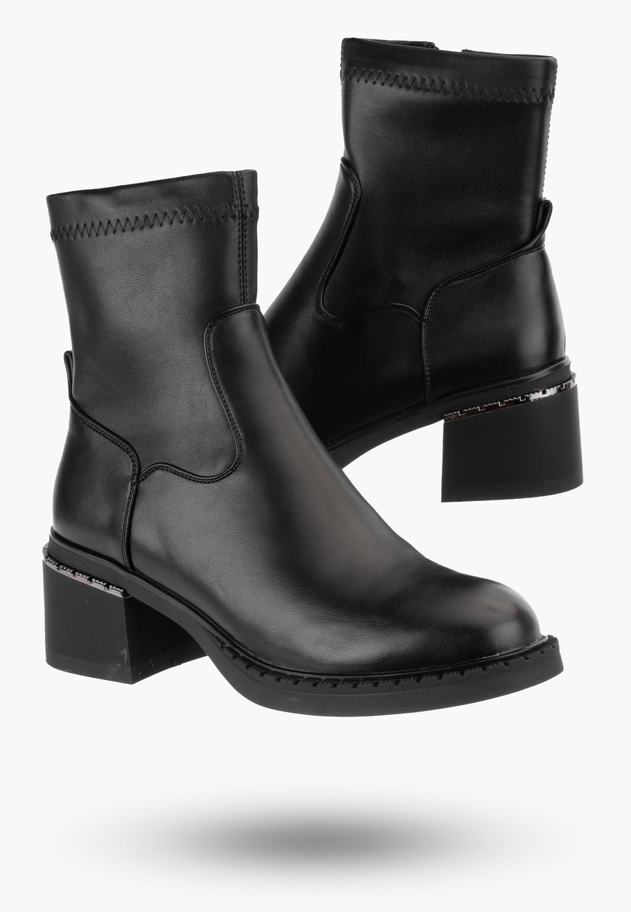 Botki Damskie Czarne Trapery Filippo DBT4902/23 BK