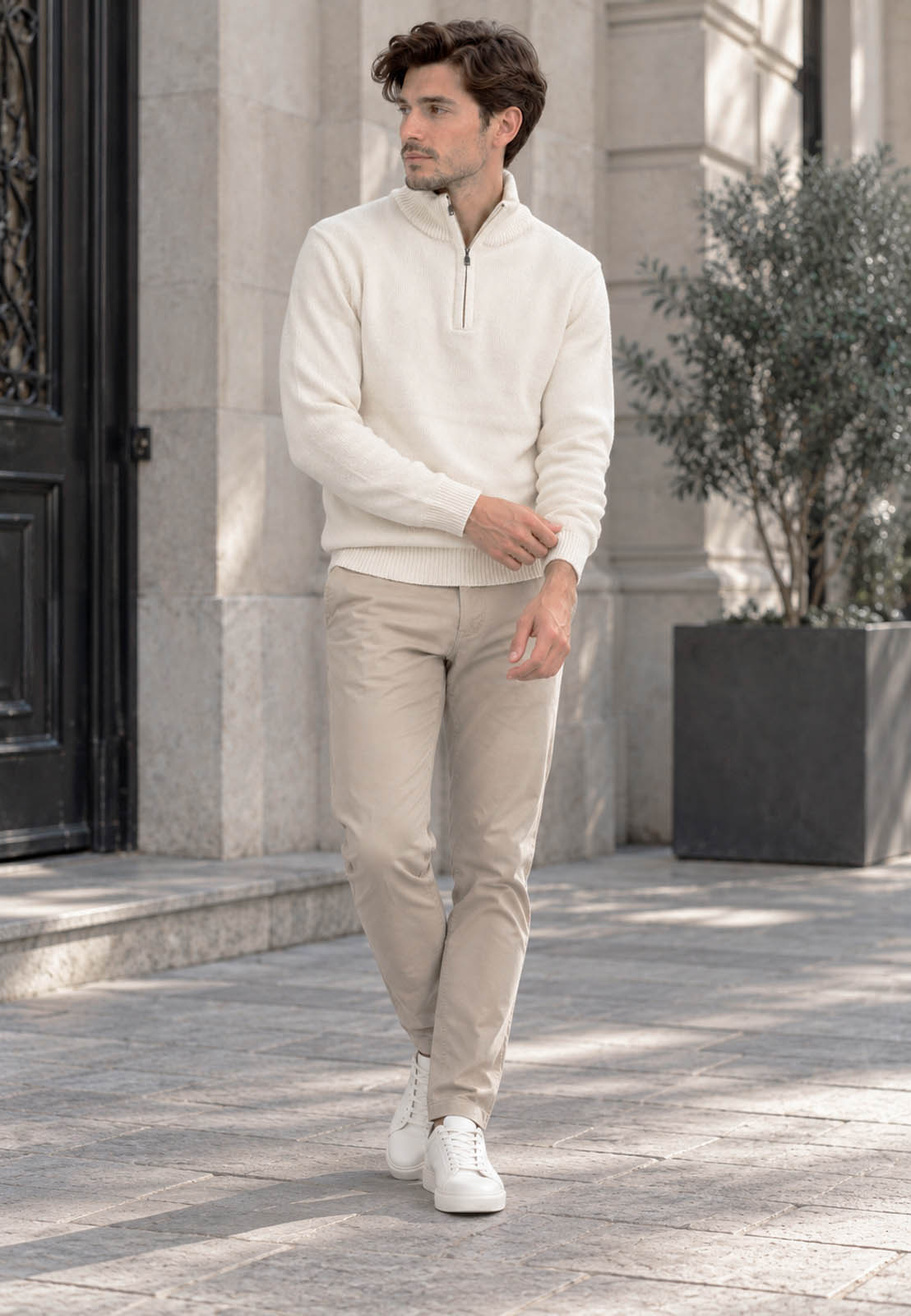 Sweter męski biały półgolf na półzamek delikatnie grubszy casual