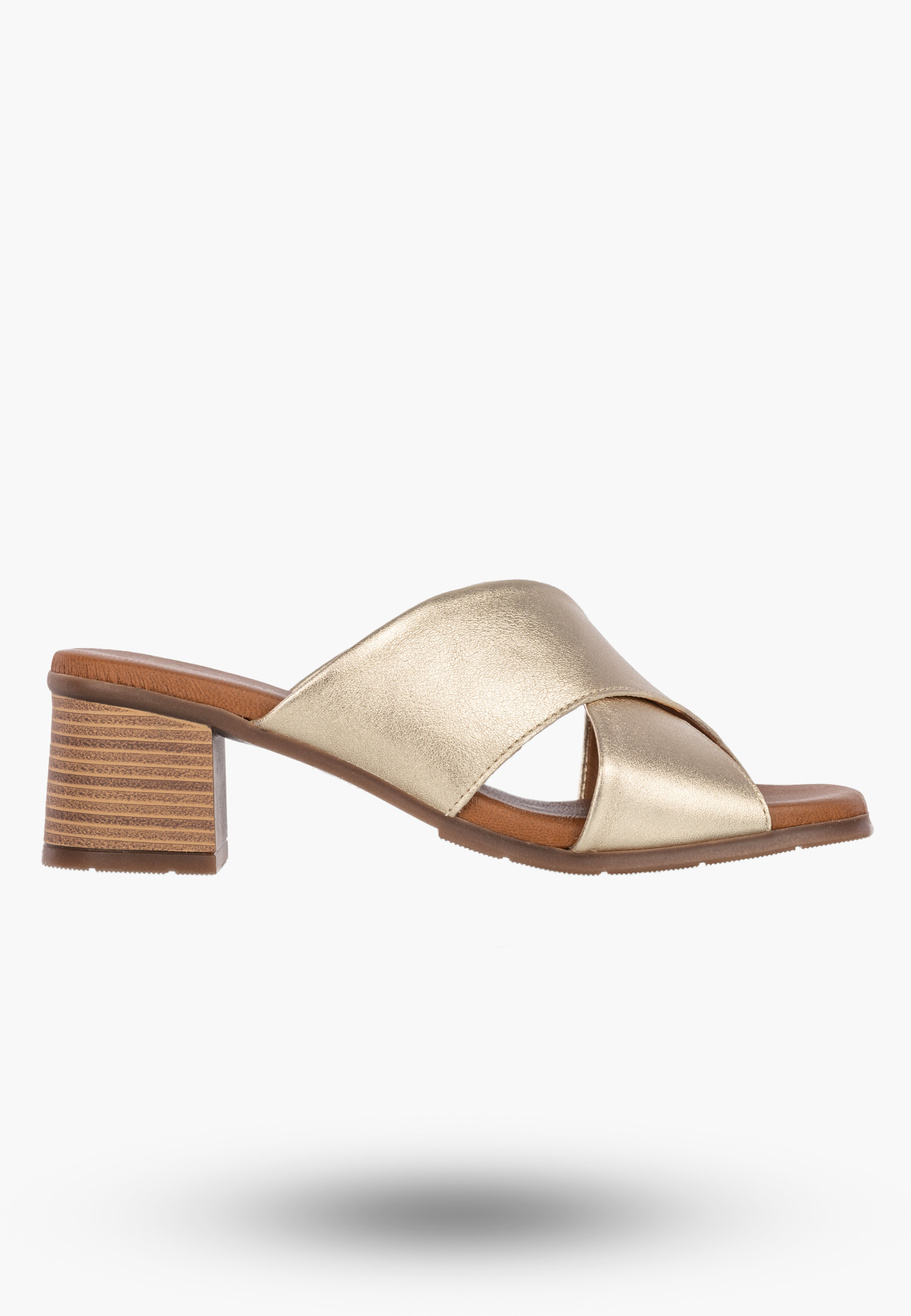Klapki Damskie Skórzane Buty Eleganckie Na Słupku Złote Maciejka E7390-25/00-1