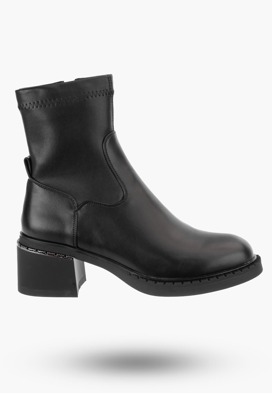 Botki Damskie Czarne Trapery Filippo DBT4902/23 BK