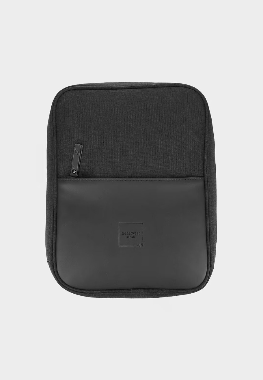 Saszetka Crossbody 4F Torba na ramię Czarna 4FWSS24APOUU054