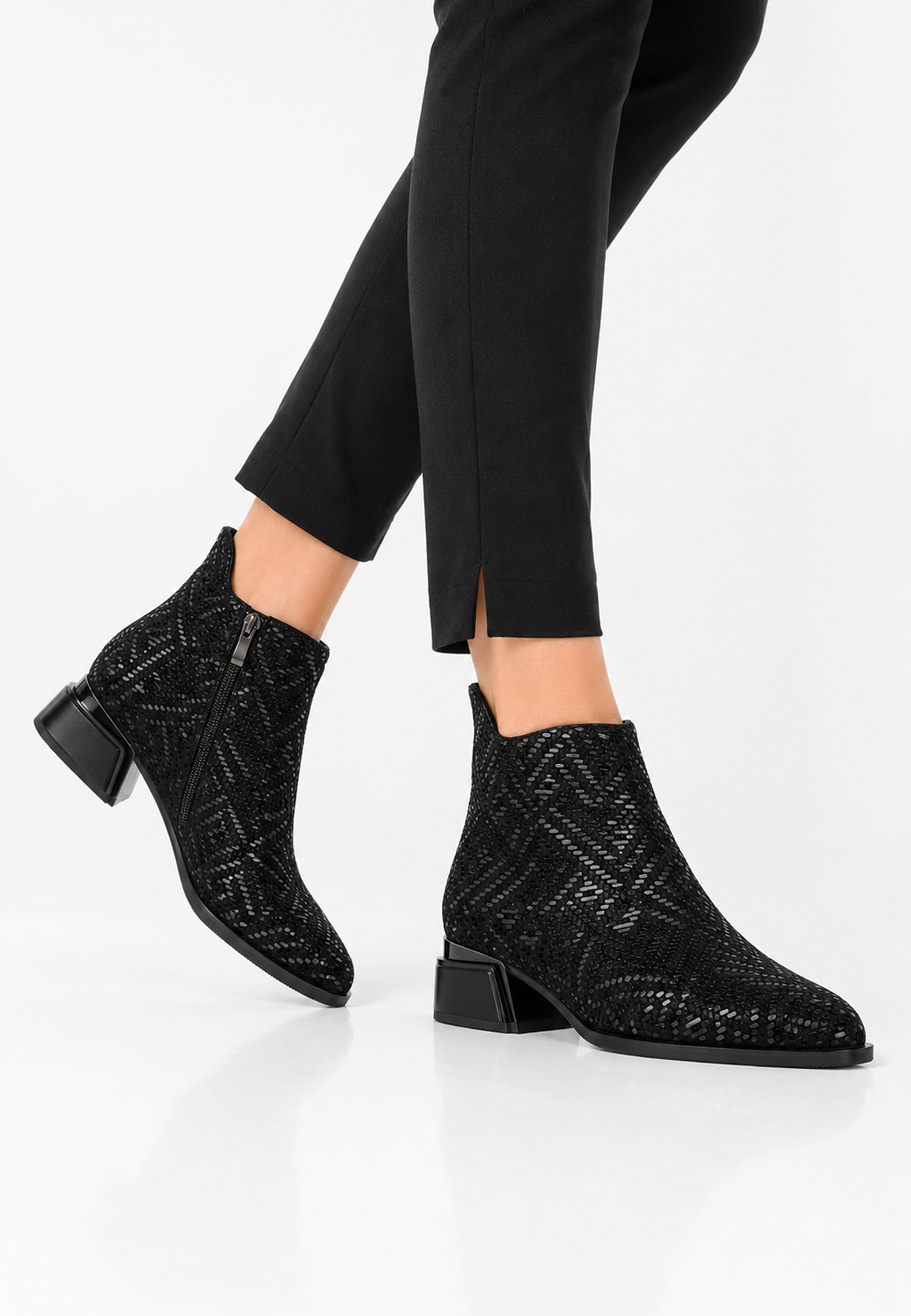 Botki Damskie Skórzane Buty Na Zimę Ocieplane Eleganckie Czarne D&A