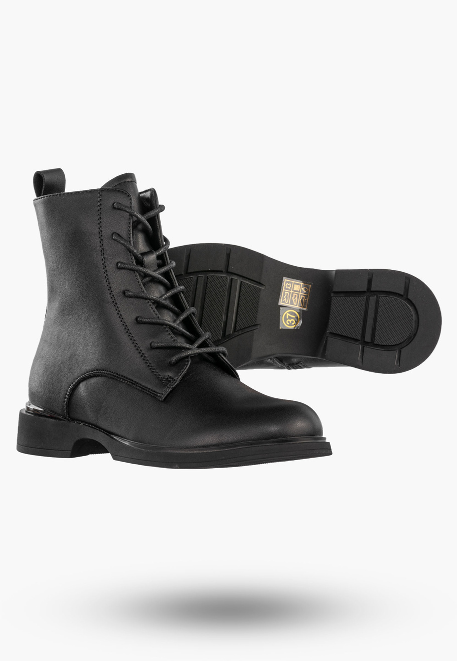 Botki Damskie Skórzane Buty Ocieplane Na Zimę Wysokie Czarne Filippo DBT6520/25BK