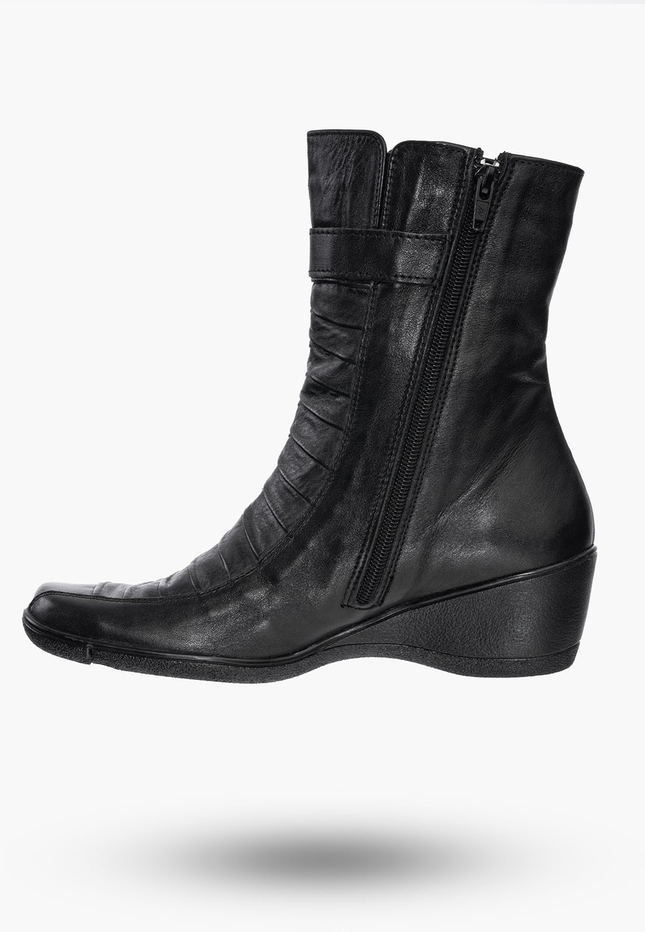 Buty Damskie Botki Czarne Ocieplane na koturnie Na Zimę 07
