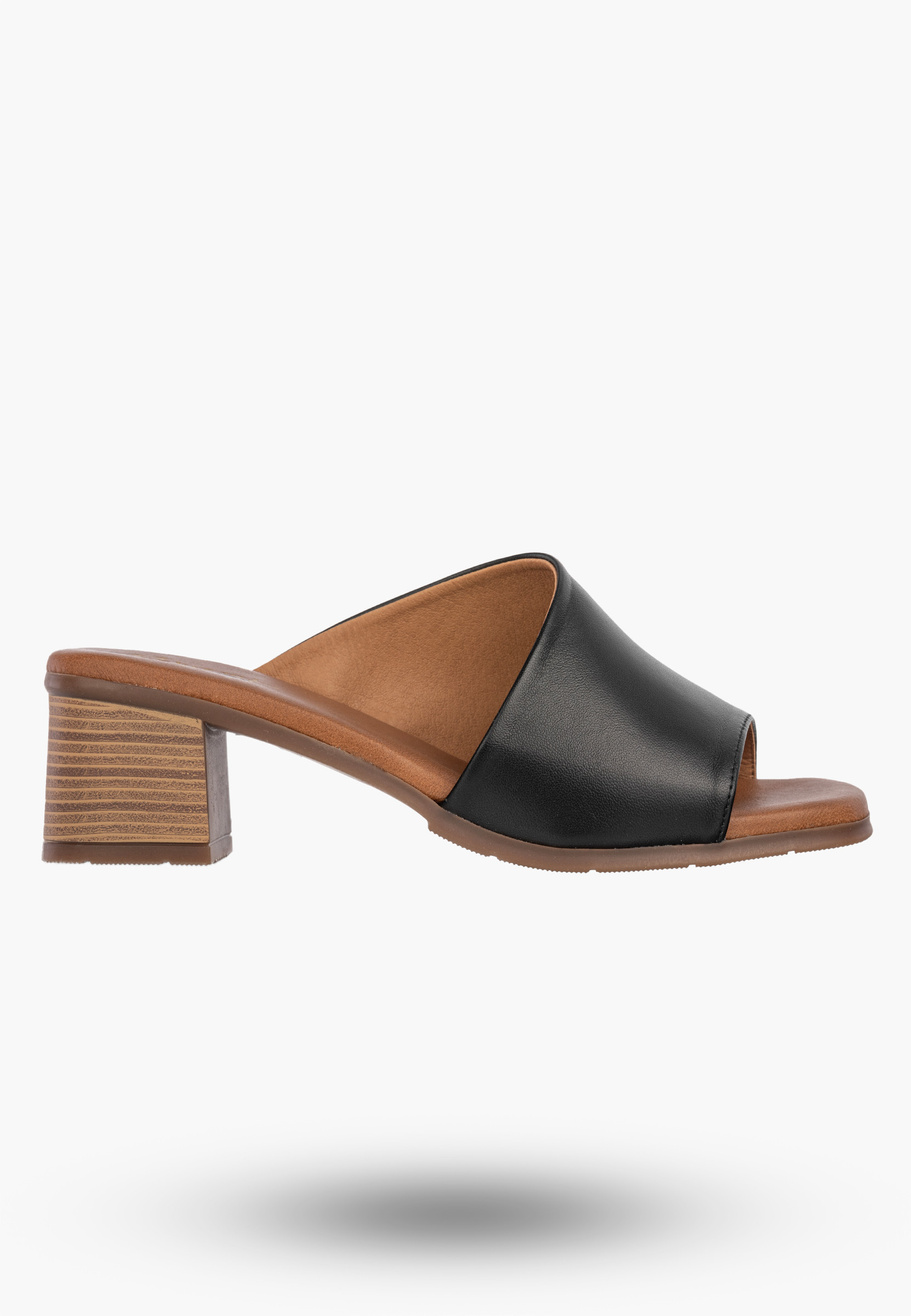 Klapki Damskie Skórzane Buty Eleganckie Na Słupku Czarne Maciejka E7395-01/00-1