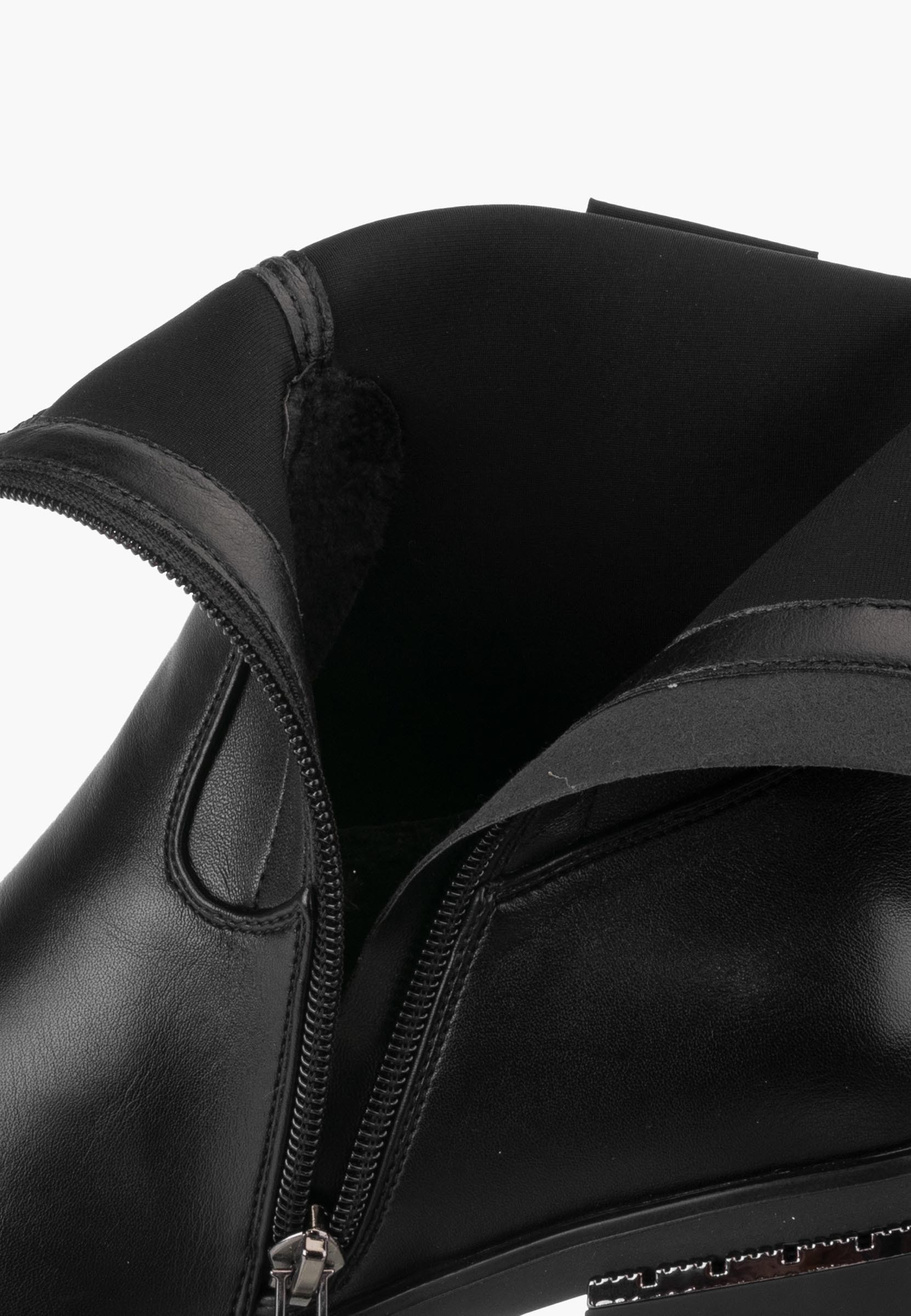 Botki Damskie Czarne Trapery Filippo DBT4902/23 BK