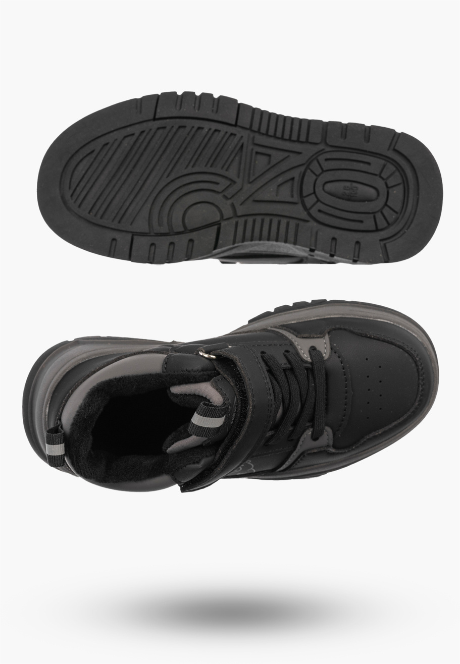 Buty Dziecięce Zimowe Ekoskóra Sneakersy Ocieplane Na Rzepy Trapery Czarne