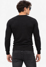 Sweter męski cienki Slim Fit mocno dopasowany z okrągłym dekoltem czarny gładki