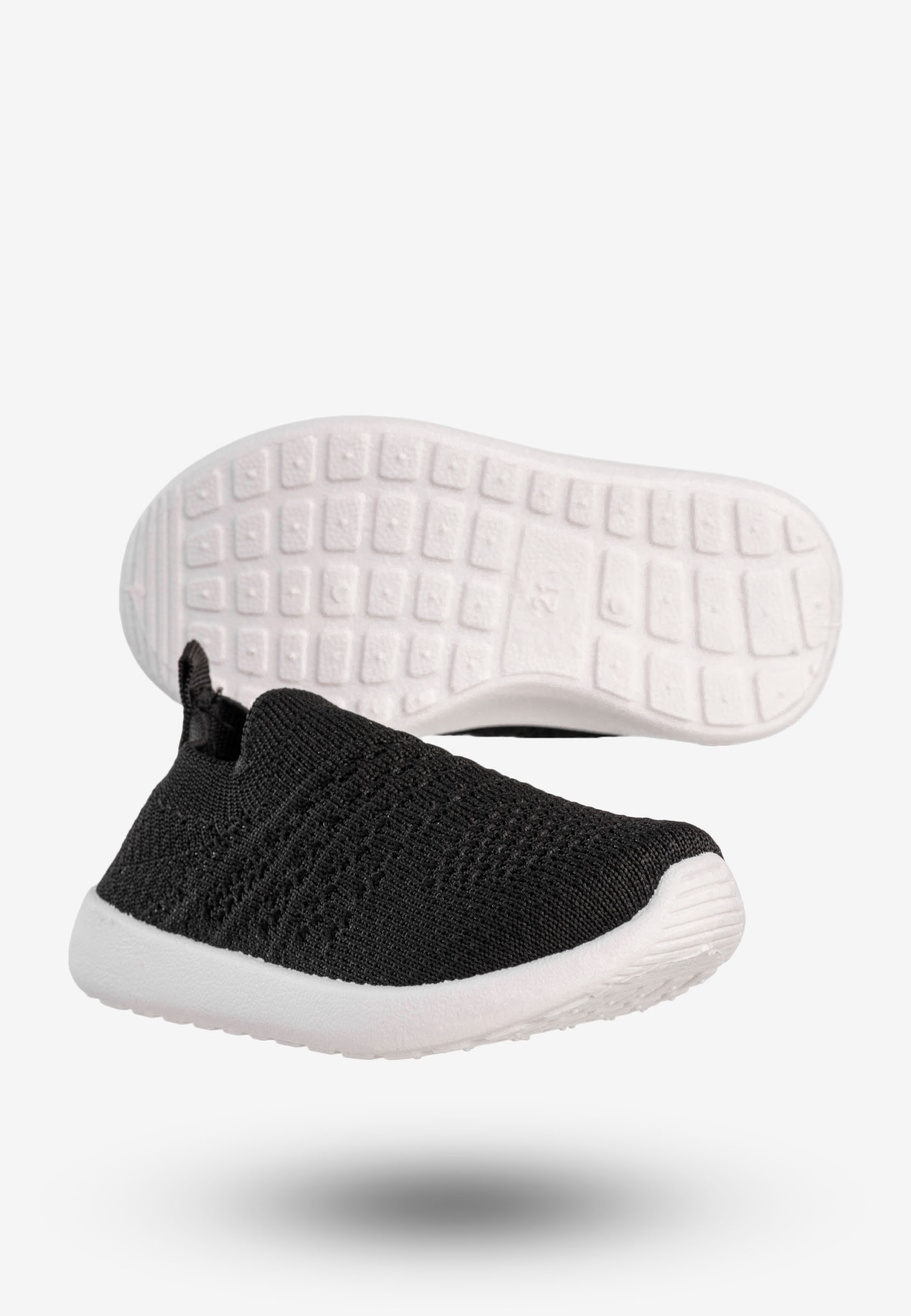 Sneakersy Dziecięce Wsuwane Buty Sportowe Lekkie Czarne Apawwa