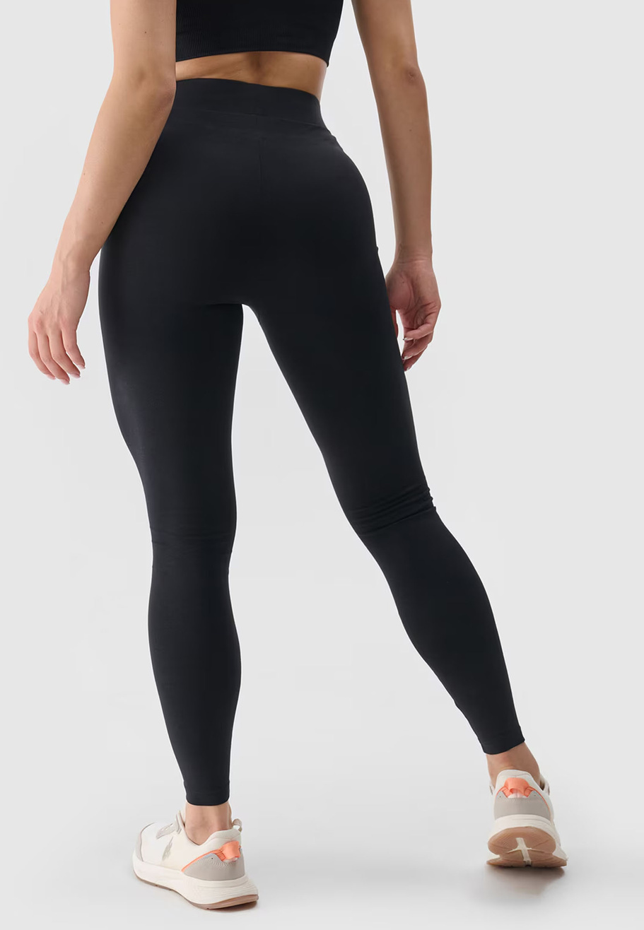Legginsy Damskie 4F Spodnie dresowe czarne 4FWMM00TTIGF195
