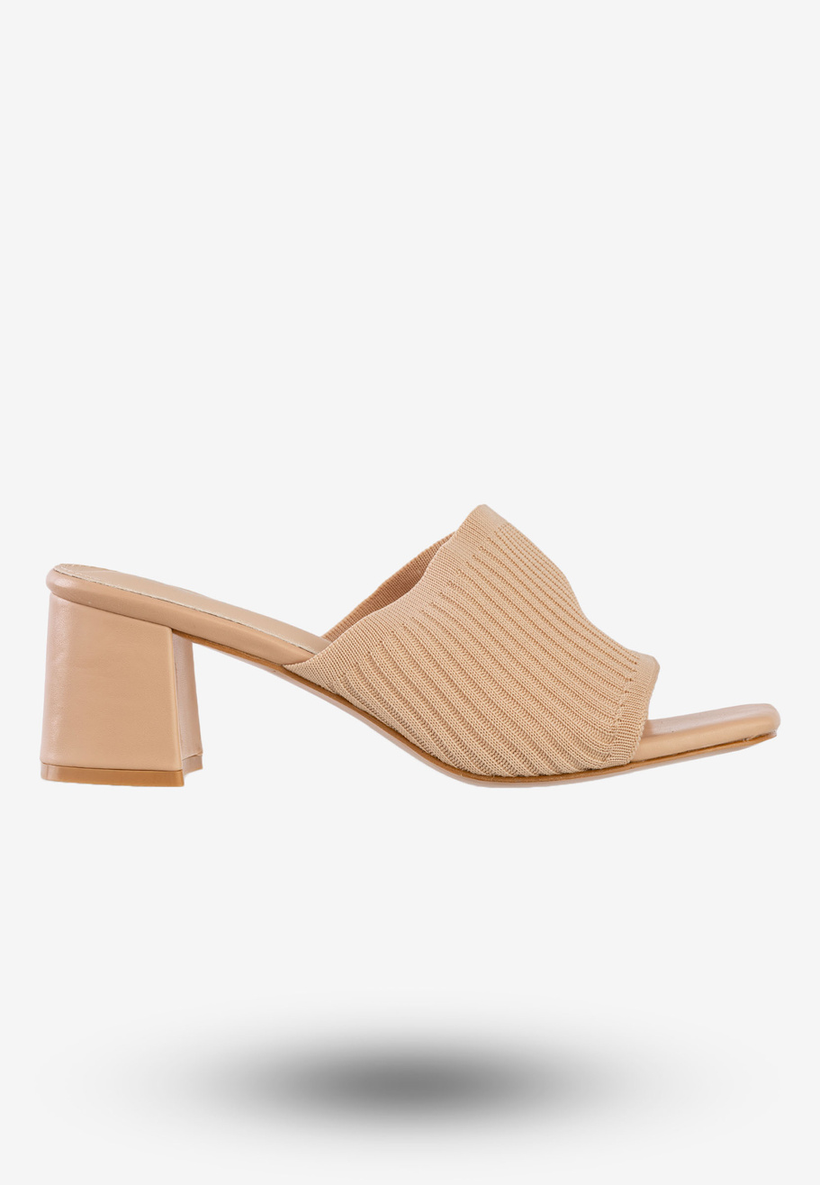Klapki Damskie Na Klocku Buty Eleganckie Yes Bonbon Beżowe TH-64