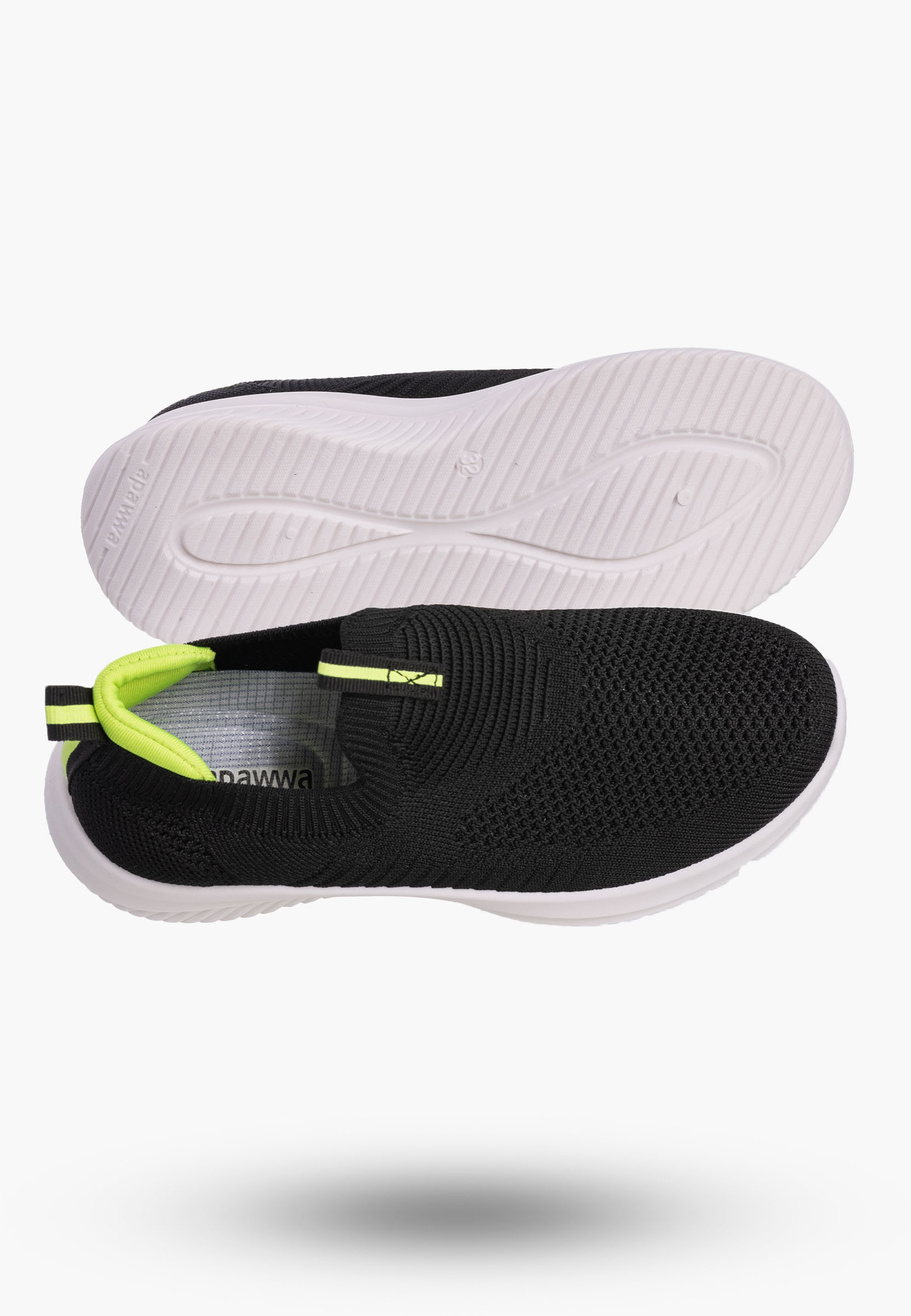 Buty Chłopięce Sneakersy Czarne Wsuwane Tenisówki Dziecięce Z2401P