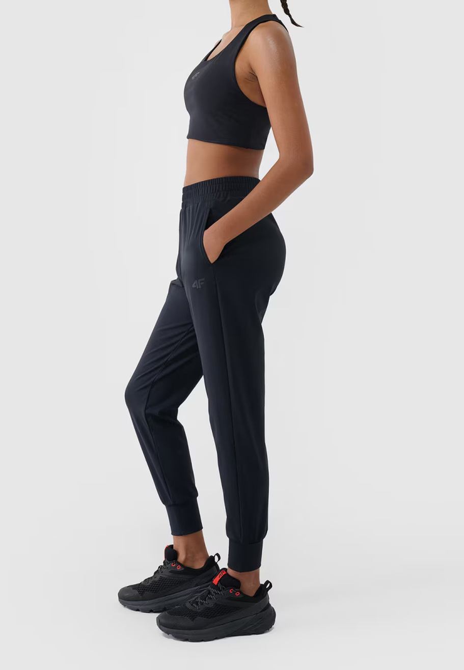 Spodnie Damskie 4F Sportowe Szybkoschnące Treningowe Czarne 4FWSS26TFTRF1074