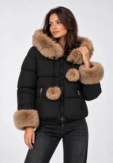 Kurtka Damska Pikowana Krótka z Kapturem I Futerkiem Casual Czarna